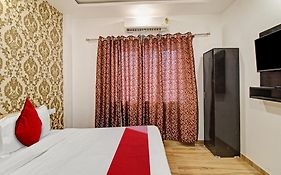Hotel O The Paramount Hotel